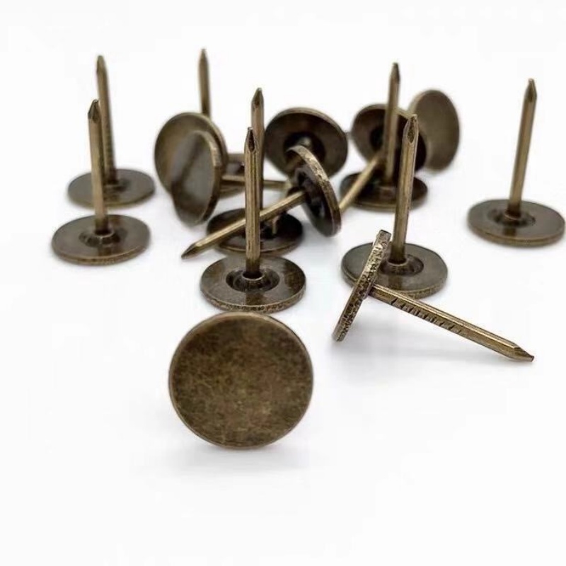 Chrome bronze flat head nails, - Woodworking Projects Art avaliação e preço